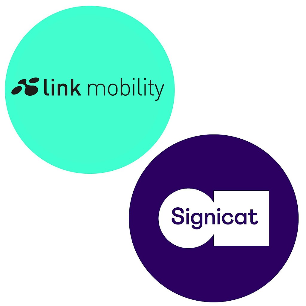 Picture of someone putting a lense on an eye